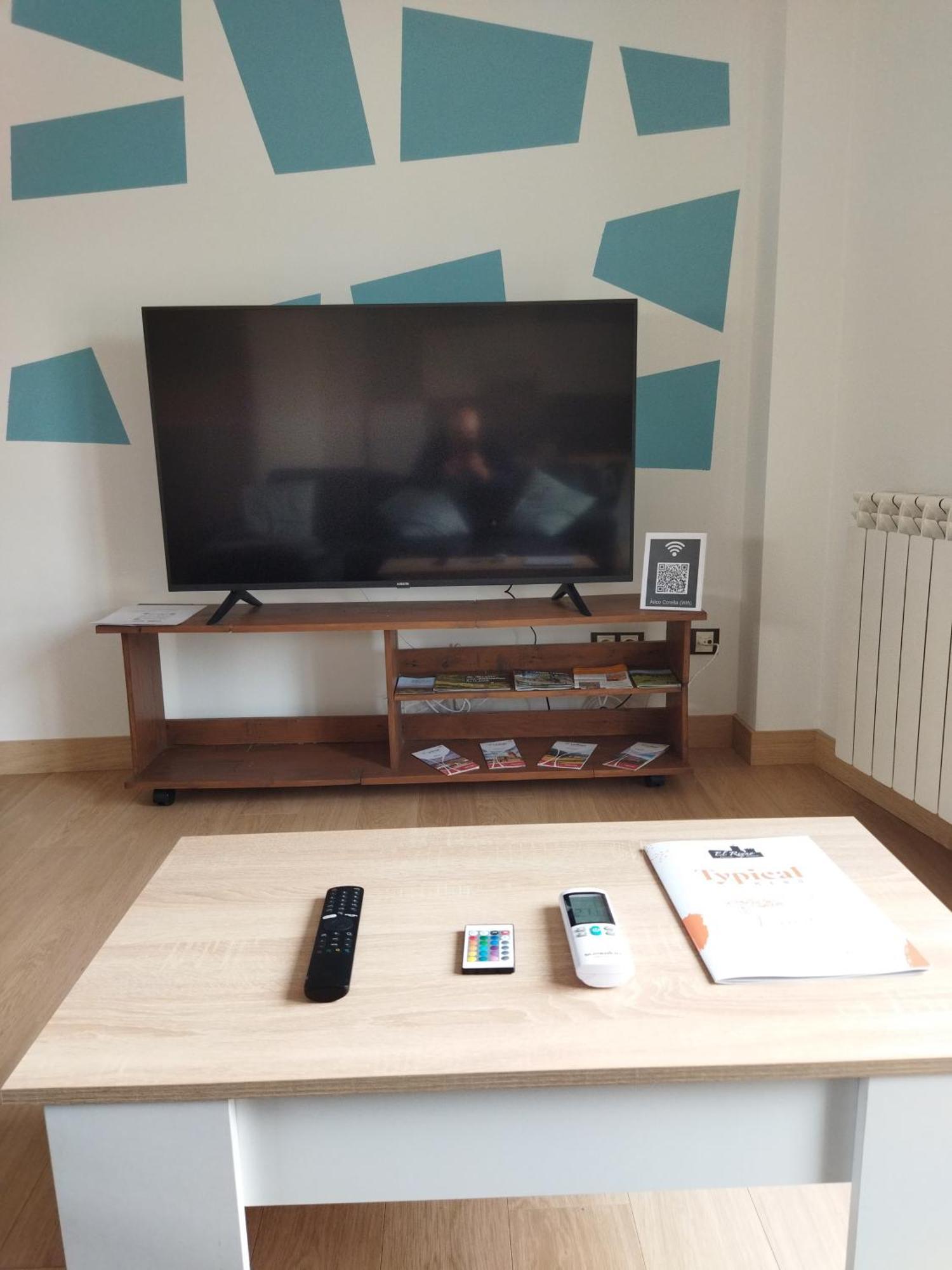 Atico Entero Con Habitacion En コレージャ エクステリア 写真