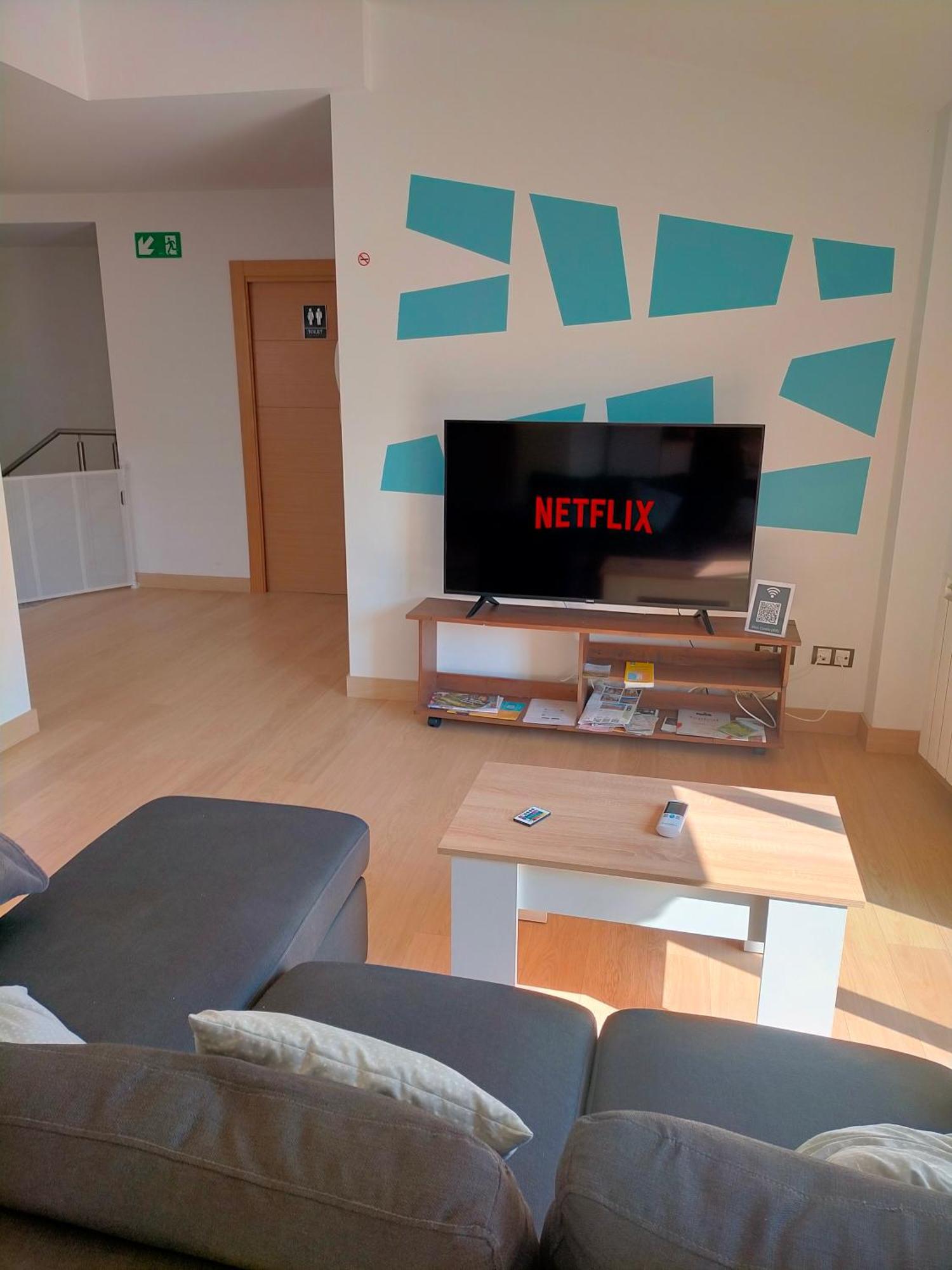 Atico Entero Con Habitacion En コレージャ エクステリア 写真